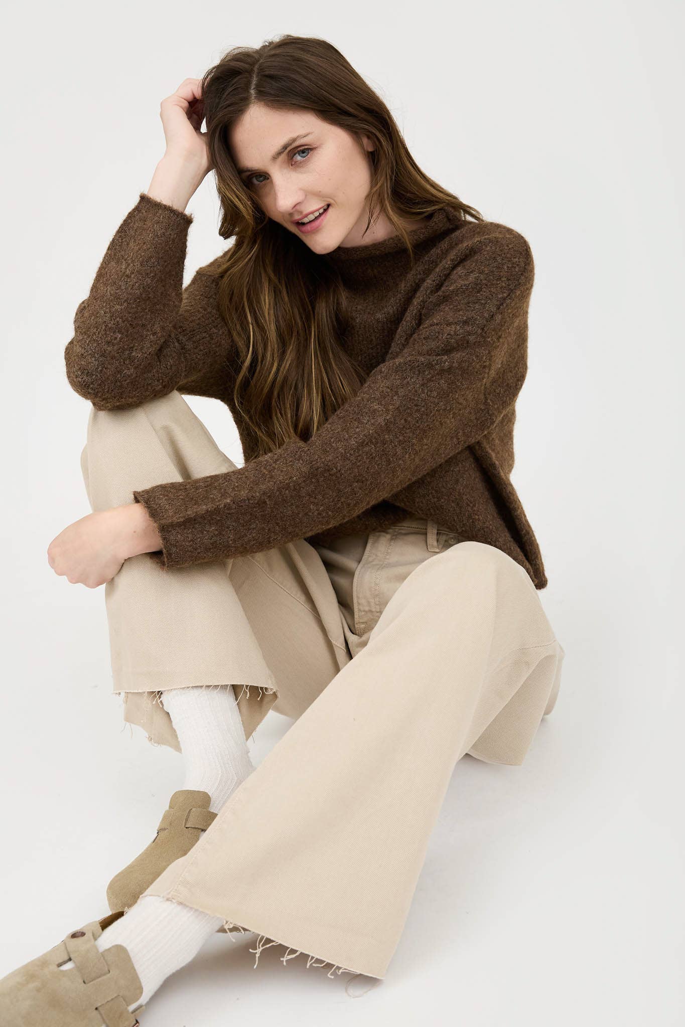 TURTLENECK LONG SLEEVE KNIT SWEATER