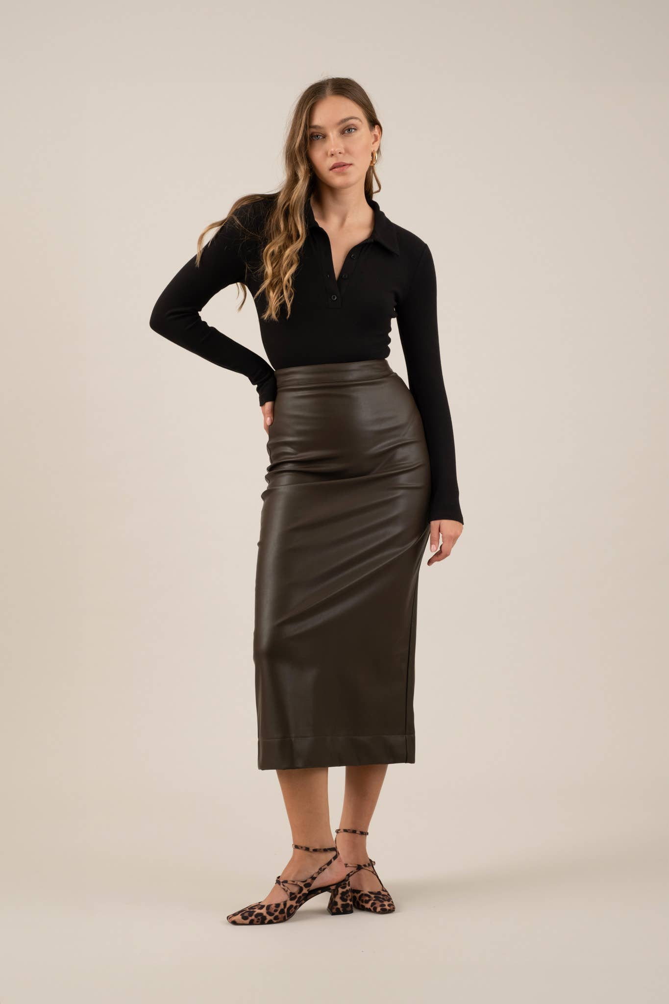 FAUX LEATHER SLIT MIDI SKIRT