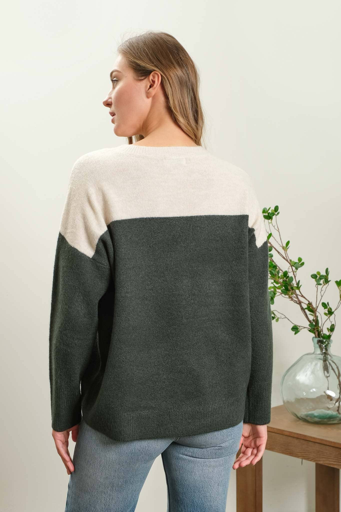 CONTRAST LONG SLEEVE SWEATER