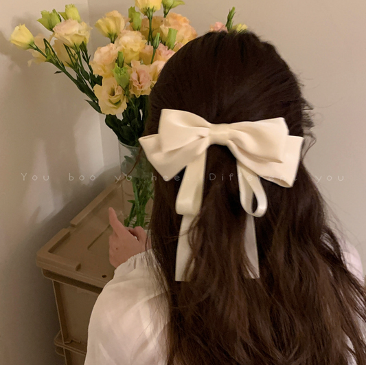 Micaela Bow Hair Clip